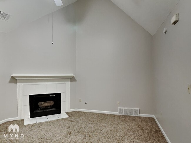 Building Photo - 7833 Shadowland Cove
