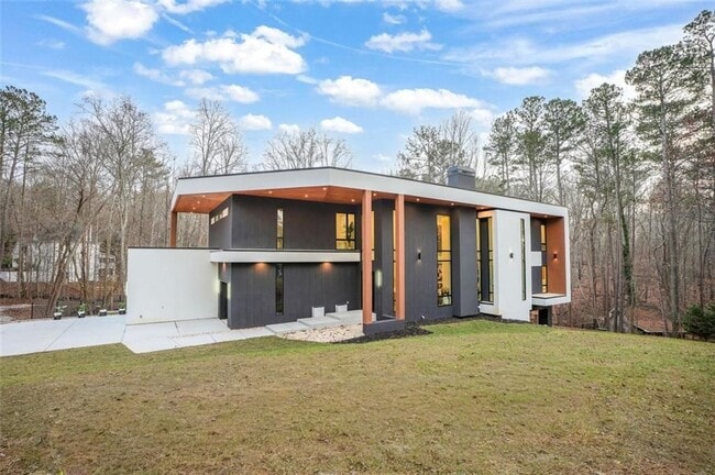 Foto del edificio - 1736 Cox Rd
