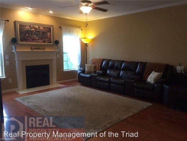 Foto del edificio - 3 br, 3.5 bath House - 28 Tanner Woods Lane