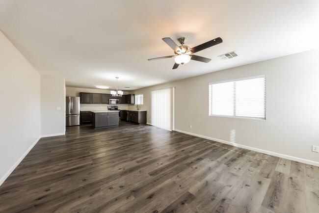 Building Photo - 25764 W Twilight Ln