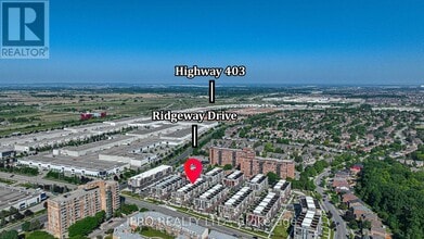 Building Photo - 3415 Ridgeway Dr