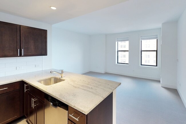 Interior Photo - Shoreland