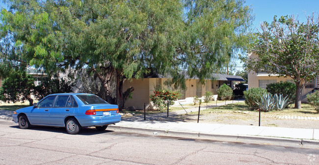Foto del edificio - 8900 Lawson St