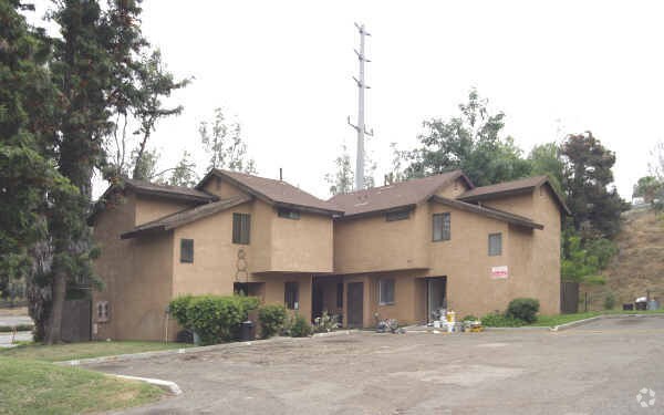 Foto del edificio - 4912 Brooks St
