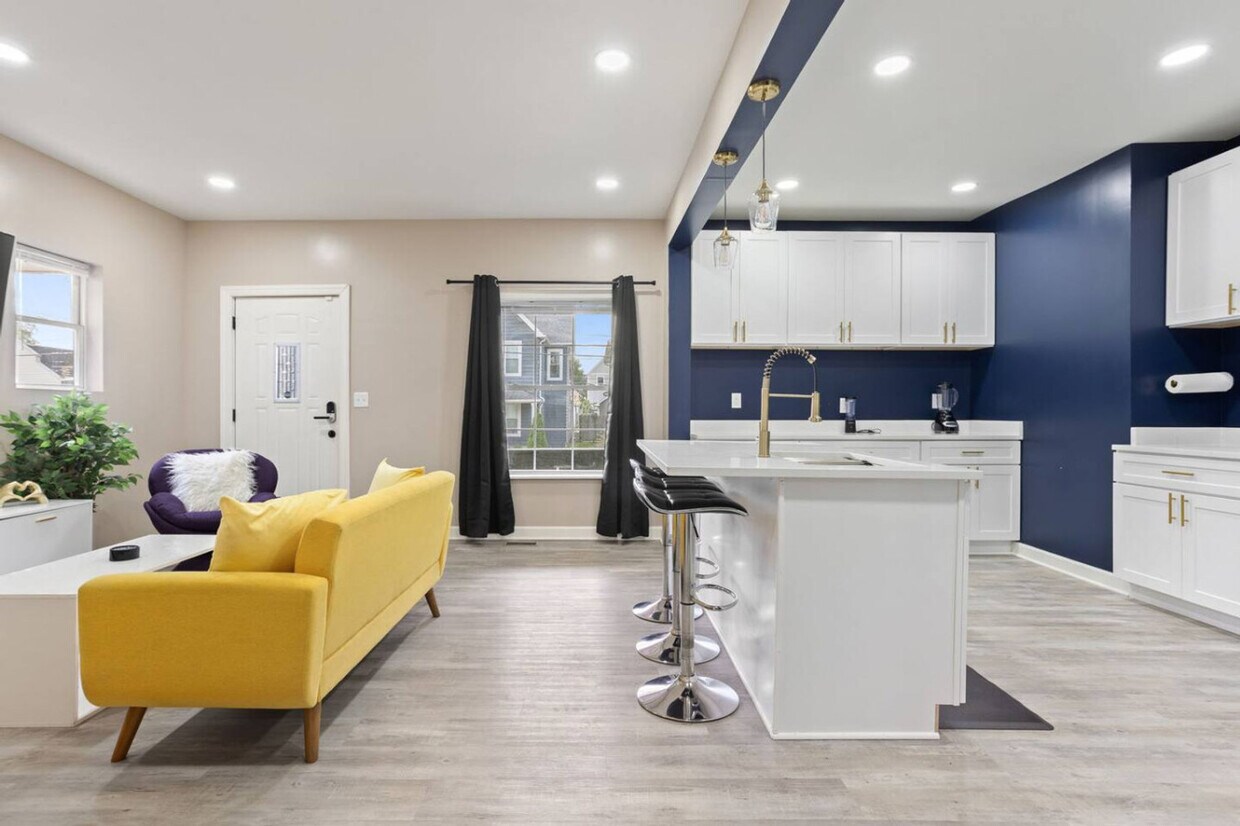 Primary Photo - 1523 S East St