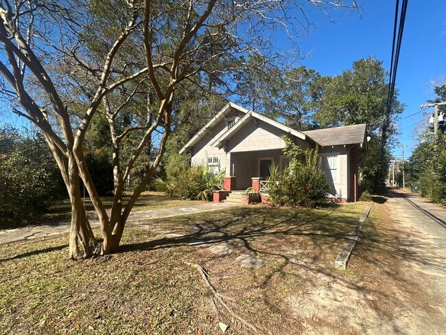 Foto del edificio - 3 Bed 1 Bath House
