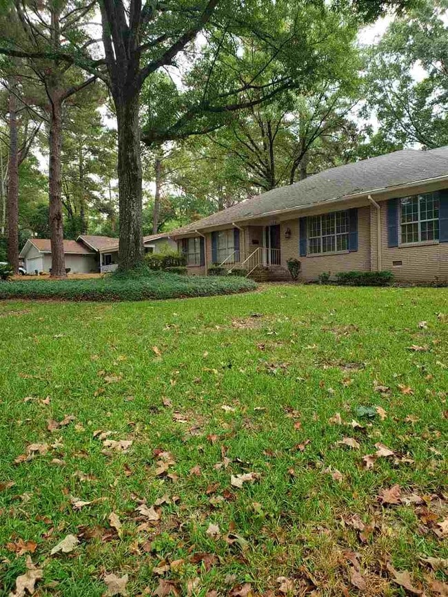 Building Photo - 175 Montbrook Dr