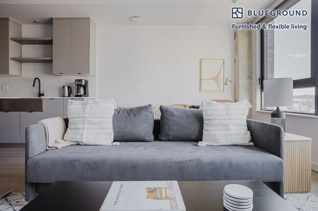 Foto del edificio - 3030 Potomac Ave