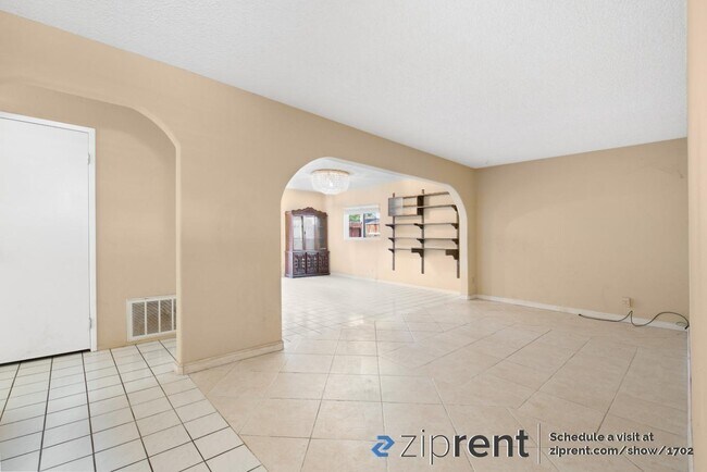 Building Photo - 1741 Yerba Buena Rd