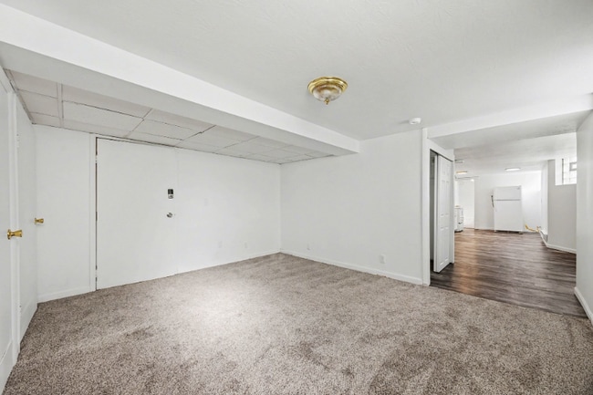 Building Photo - 37 Euclid St