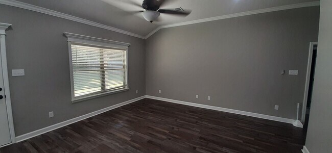 Foto del edificio - 59 Birchwood Dr