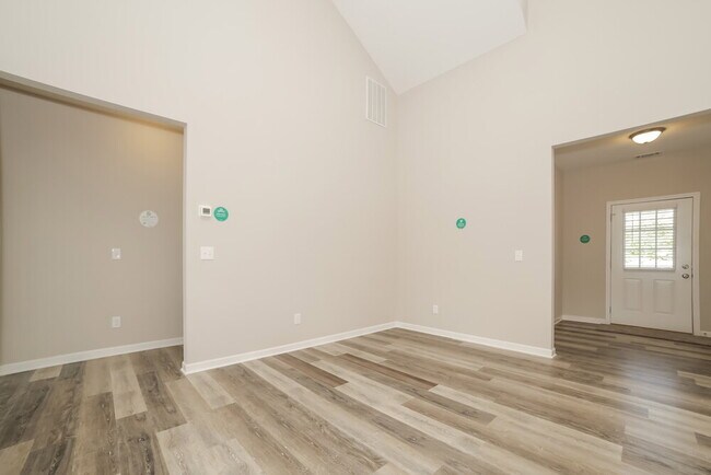 Building Photo - 31 Celtic Ct