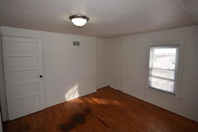 Building Photo - 1 Bed/1 Bath