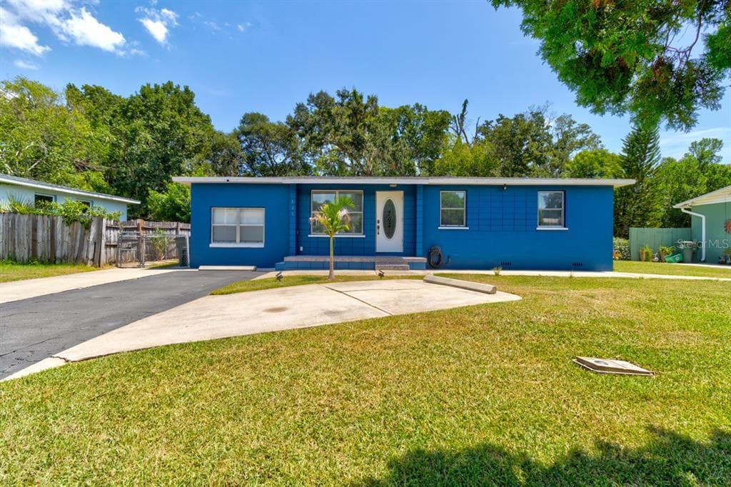 Primary Photo - 635 S Lanvale Ave