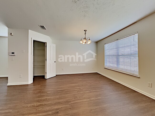 Foto del edificio - 508 Shoreline Lane