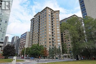 Building Photo - 85-1685 Bronson Ave