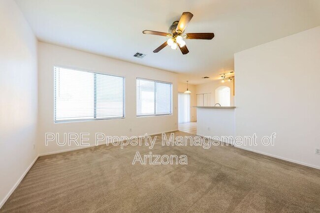 Foto del edificio - 17914 W Caribbean Ln