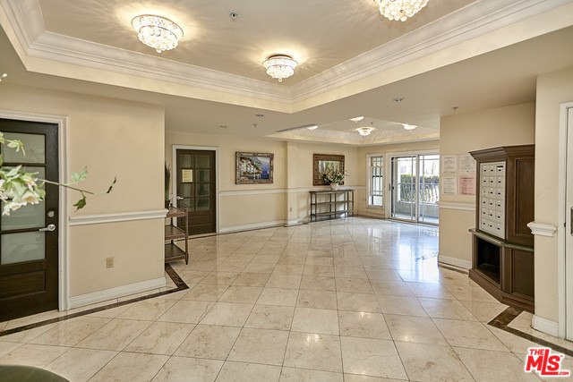 Foto del edificio - 837 Crenshaw Blvd