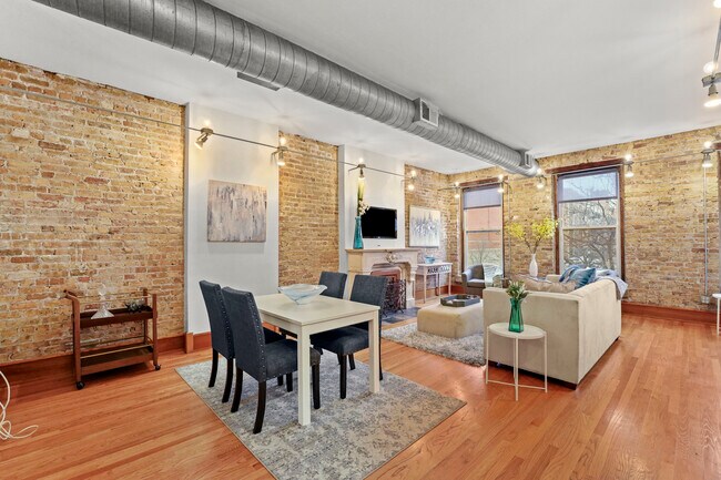 Foto del edificio - 1338 W Madison St