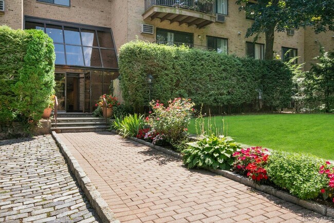 Foto del edificio - 500 Central Park Ave