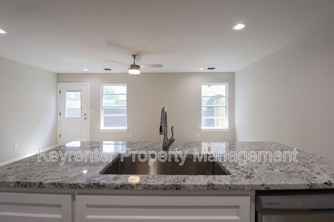 Foto del edificio - 214 N Cleveland Ave