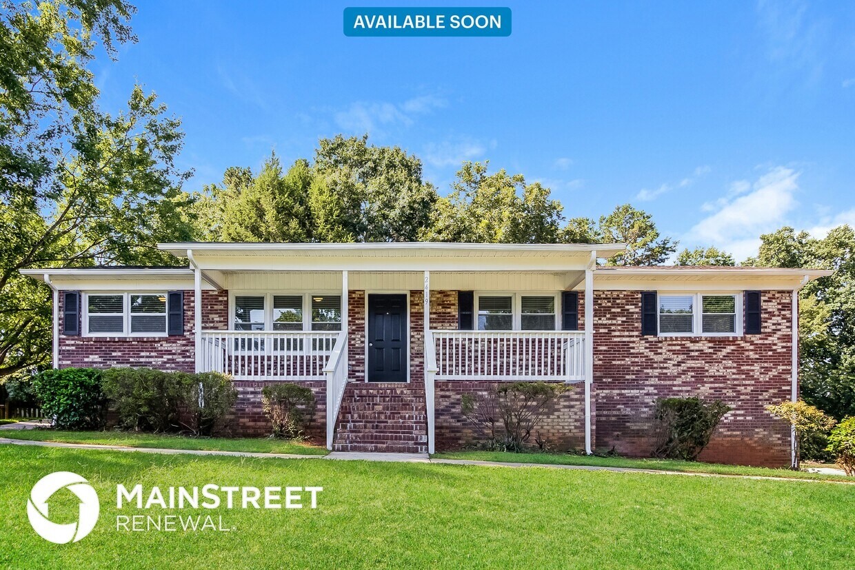 Foto principal - 2419 Sandlewood Dr