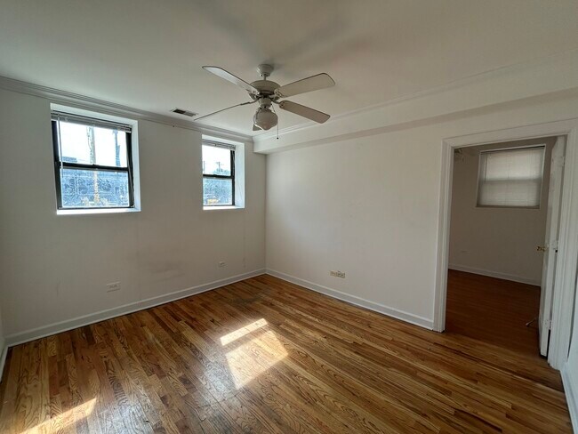 Foto del edificio - 3700 N Sheffield Ave