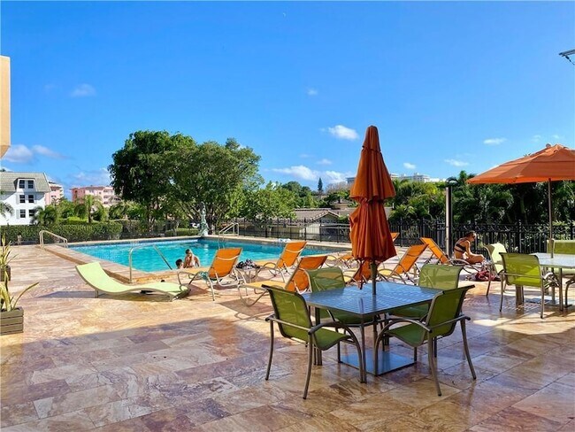 Foto del edificio - 1000 Spanish River Rd