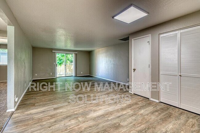 Foto del edificio - 2776 Reno Way