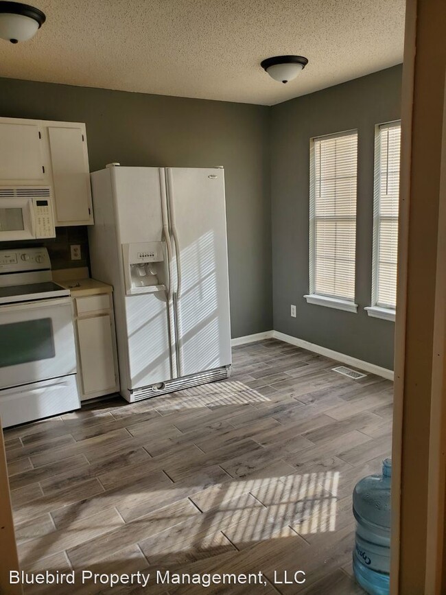 Foto del edificio - 2 br, 1 bath House - 108 Sunny Acres