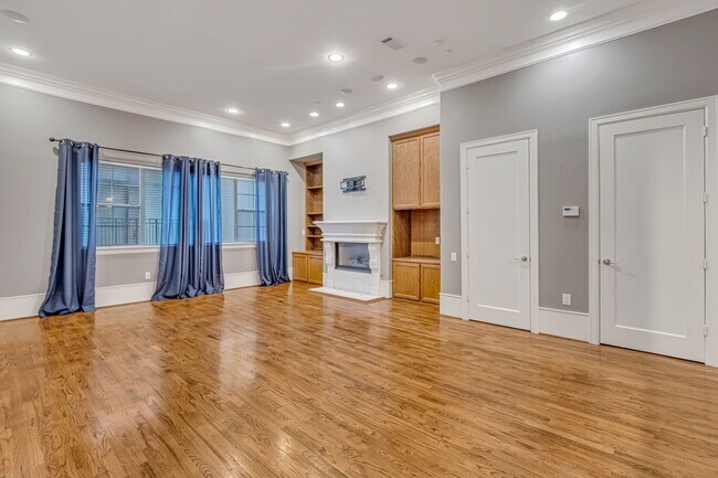 Foto del edificio - 1215 Rosedale St