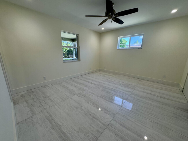 Foto del edificio - 401 SE 34th Ave