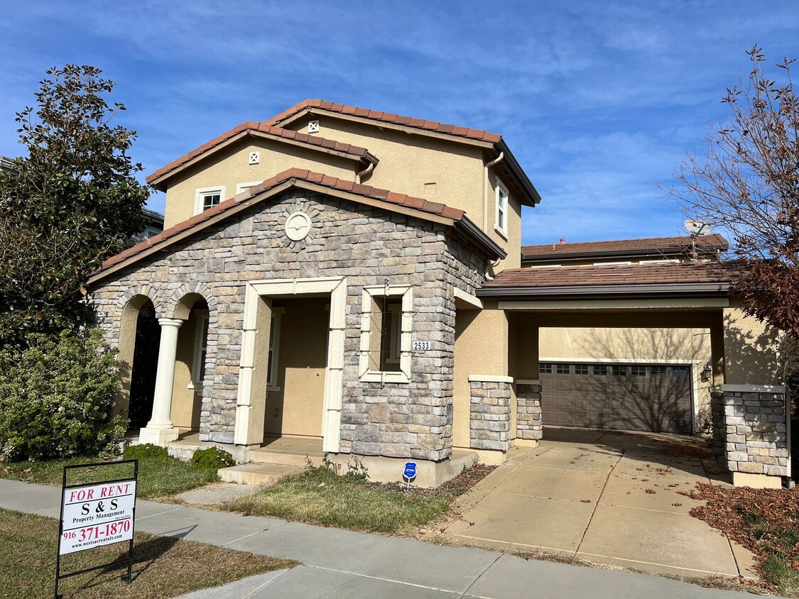 Primary Photo - 2533 Ortiz Ave