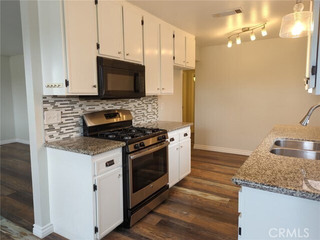 Foto del edificio - 2051 W Oakland Ave