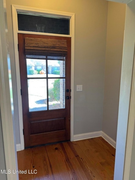 Building Photo - 107 Cole's Way