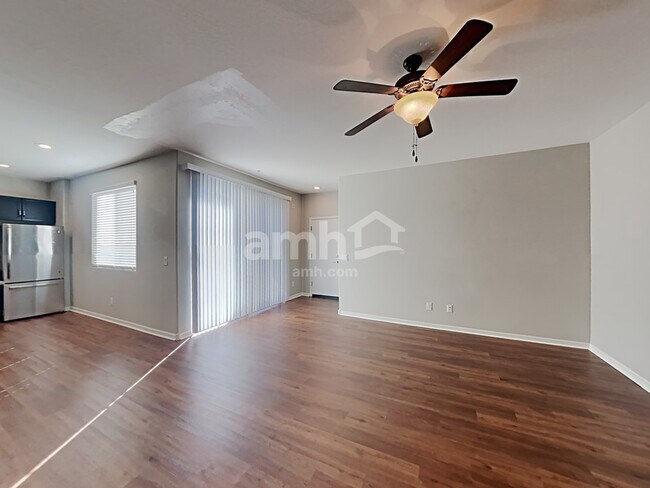 Foto del edificio - 20671 W Stone Hill Road