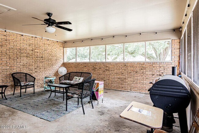 Building Photo - 1055 Eddie Ray Rd