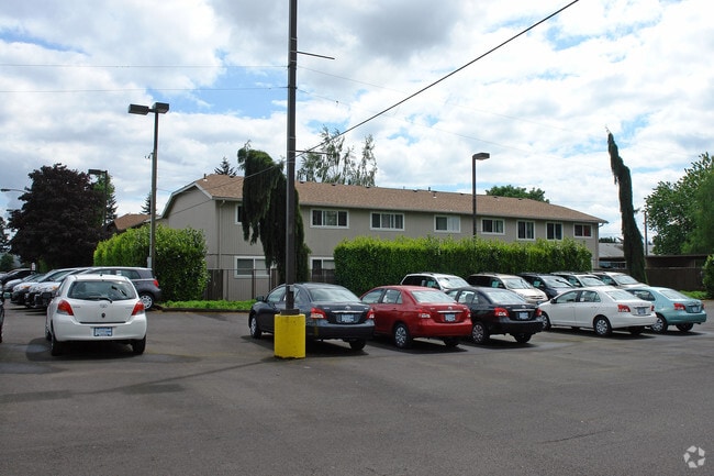 Building Photo - Pine Tree Lane Apartments