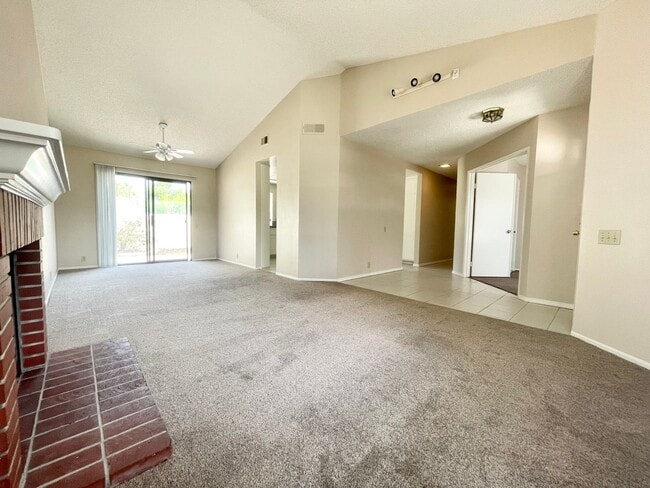 Building Photo - 1008 Bridle Path Way
