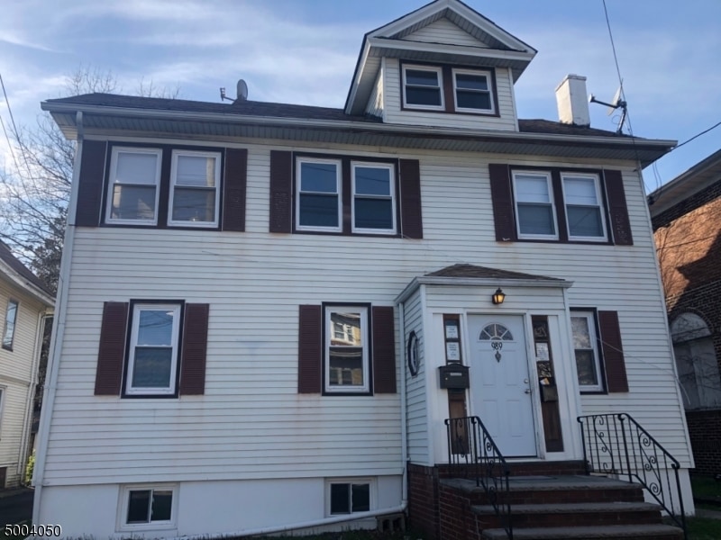 Primary Photo - 989 Sanford Ave