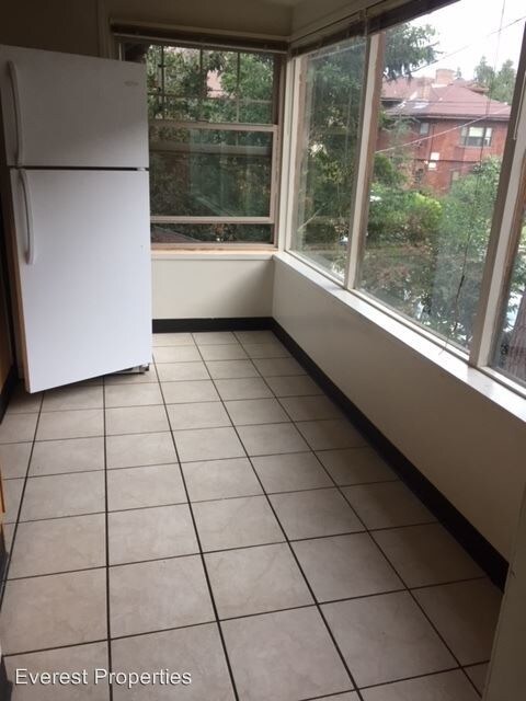 Foto del edificio - 2728 Benvenue Ave