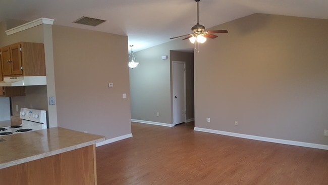Building Photo - 3333 Trafalgar Ct