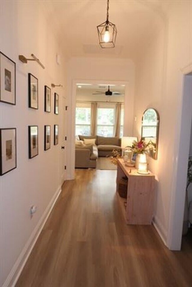 Foto del edificio - Golf Course and Pond Views