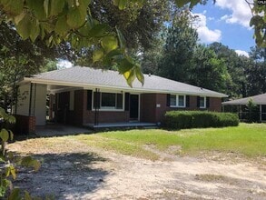 Building Photo - 321 Rose Dr