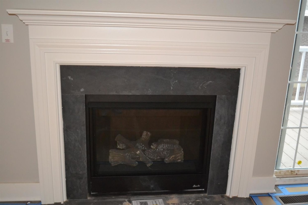 Primary Photo - 2547 W Towne St
