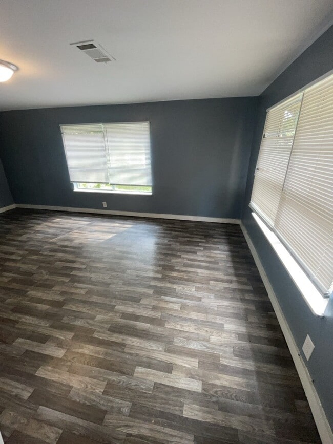 Foto del edificio - 310 Creston Ave