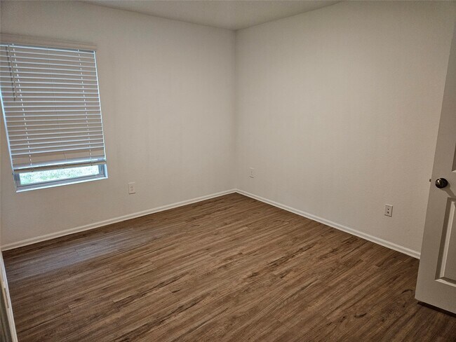 Foto del edificio - 18930 Sorento Bay Ln