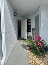 Building Photo - 1211 S Independence Dr