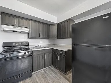 Building Photo - 1412 72nd Ave