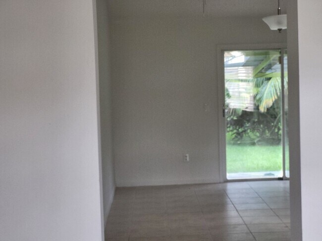 Foto del edificio - 3 Bedroom Single Family Home in Loxahatchee
